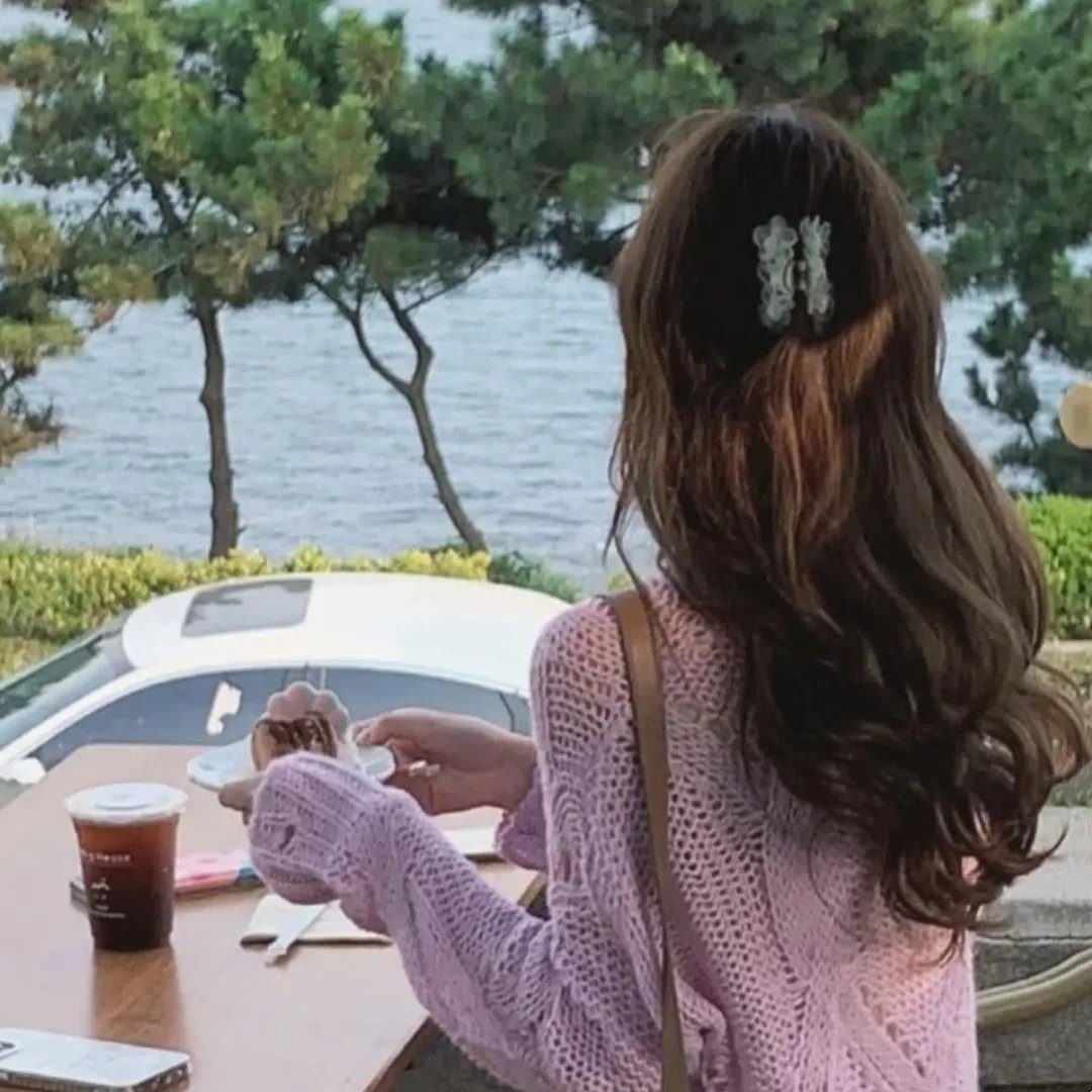 怪诞女孩